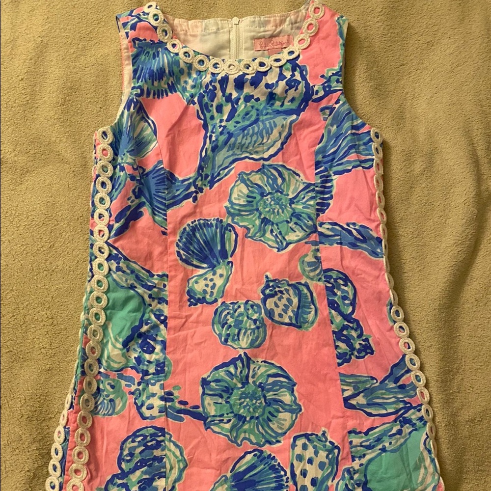 Girl’s Lilly Pulitzer Classic Shift dress Size 8
